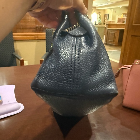 Michael Kors Dark Blue Shoulder Bag with Gold Accents - Picture 4 of 11